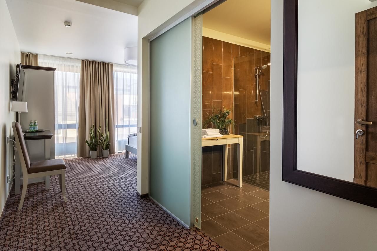 Отель Hotel Sinchronas Тельшяй