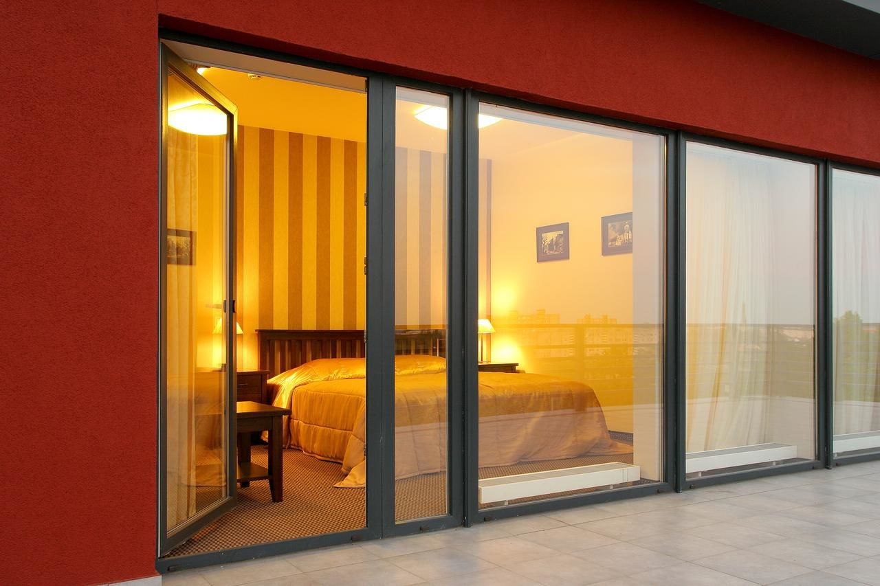 Отель Hotel Sinchronas Тельшяй